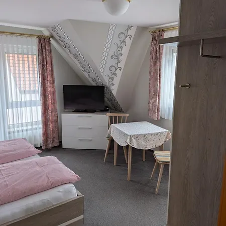 Διαμέρισμα Ferienwohnung-monteurswohnung 2 *